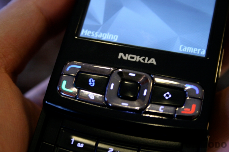 Illustration for article titled Hands On the Nokia N95i (The Black One) and the N95 US-Band Cellphone